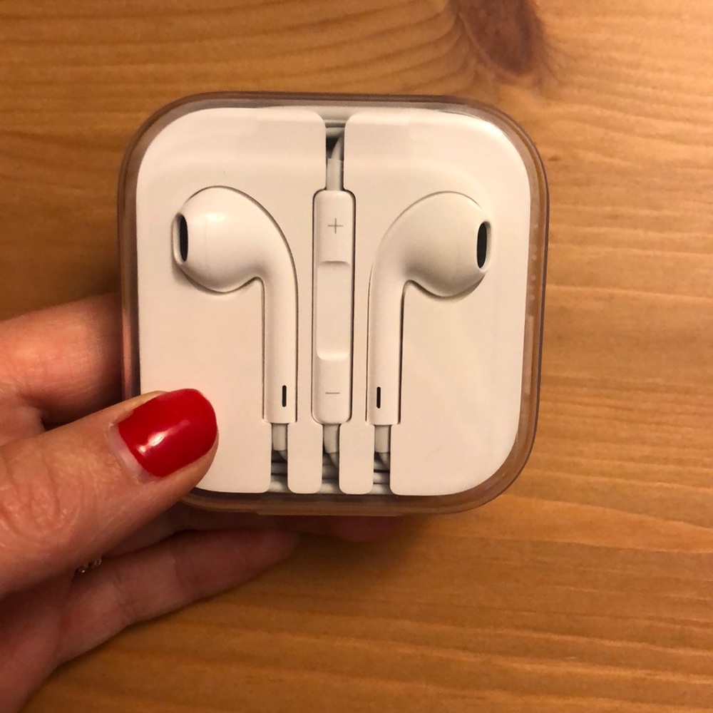 Brand new earbuds